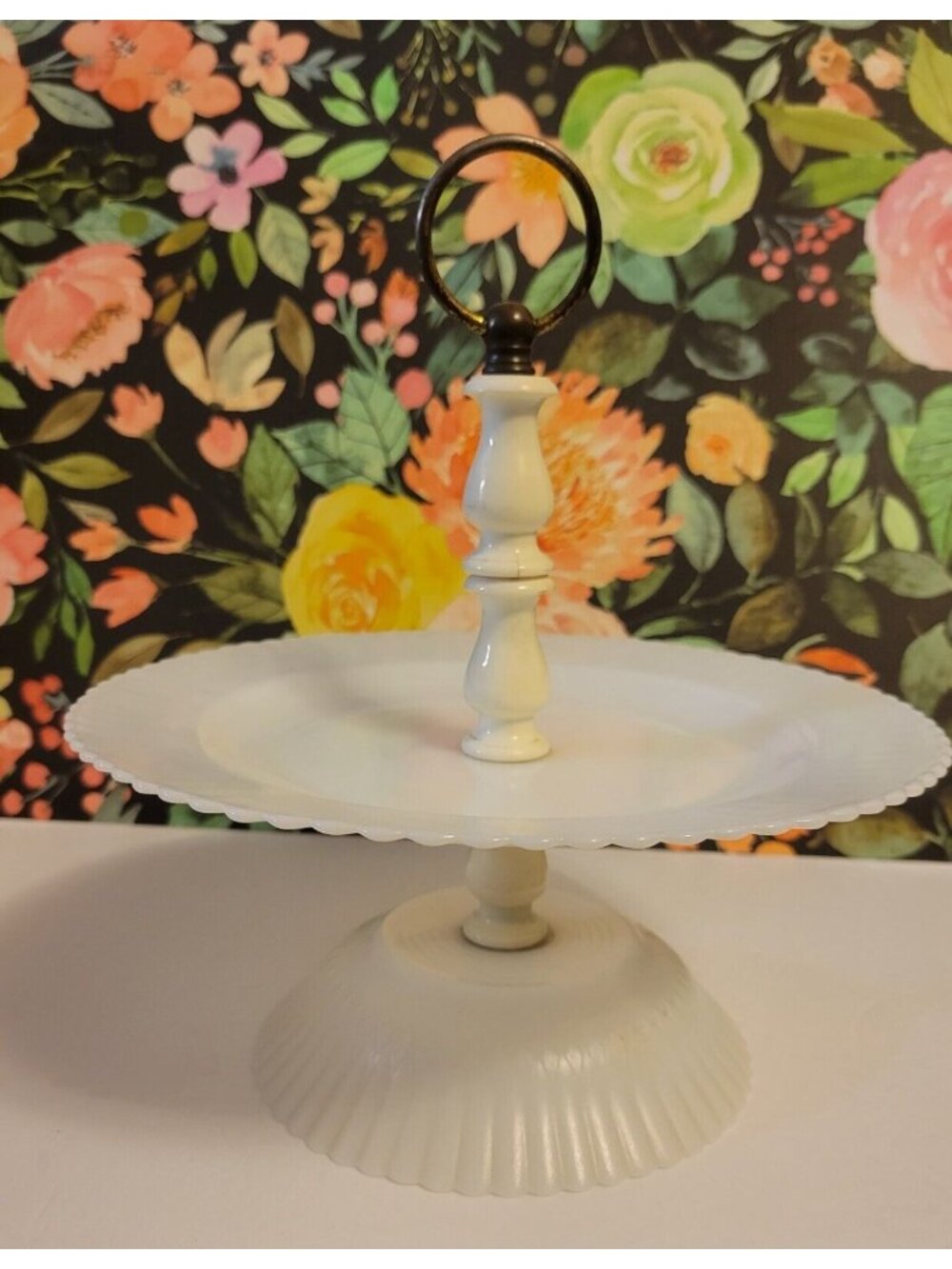 1930's-40's Mac-Beth Evans Petalware Monax Tid-Bit Dessert Handled Tray